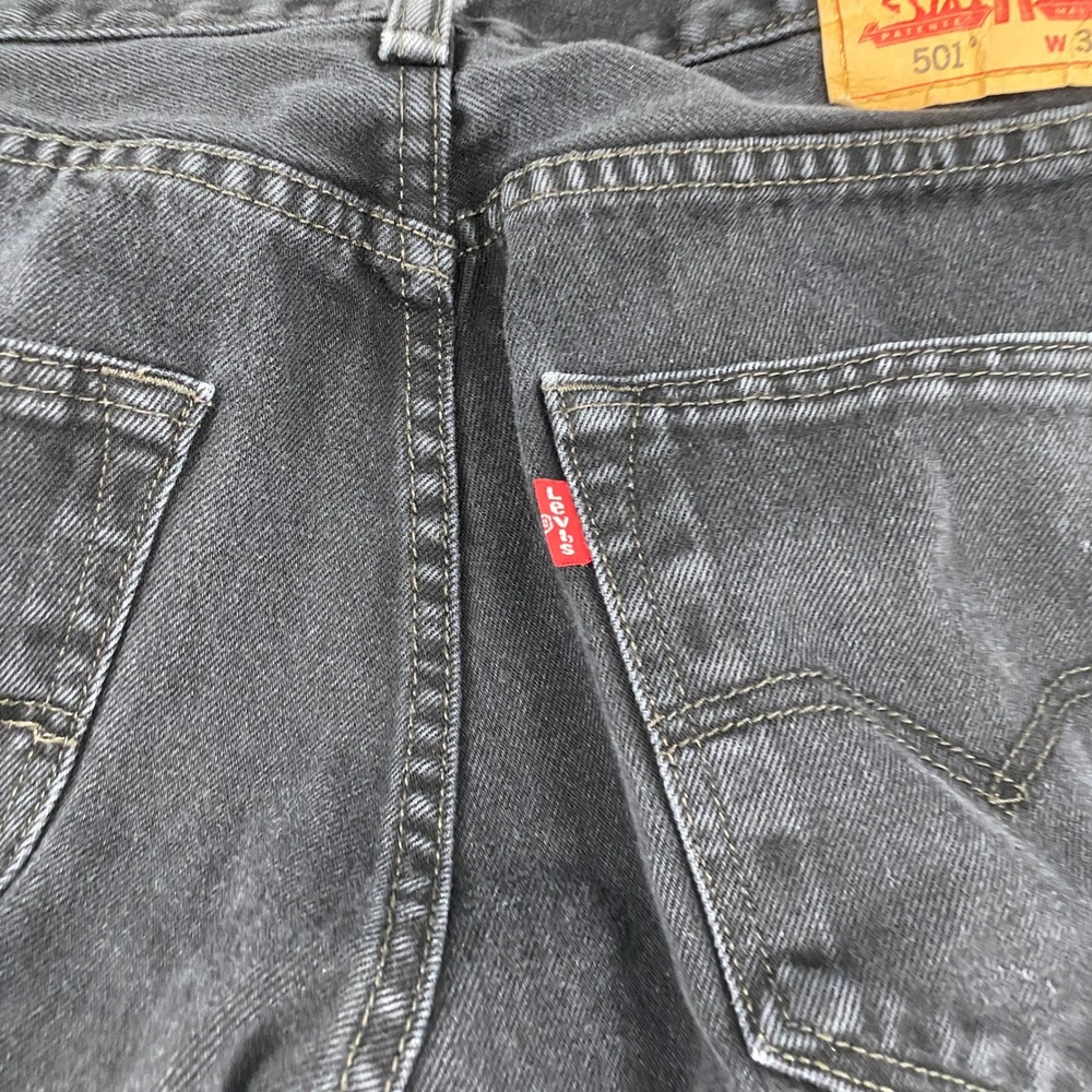 Levis 501 Original Fit Jeans Mens 32x32 Black Straight Leg Button Fly Denim - Picture 15 of 16